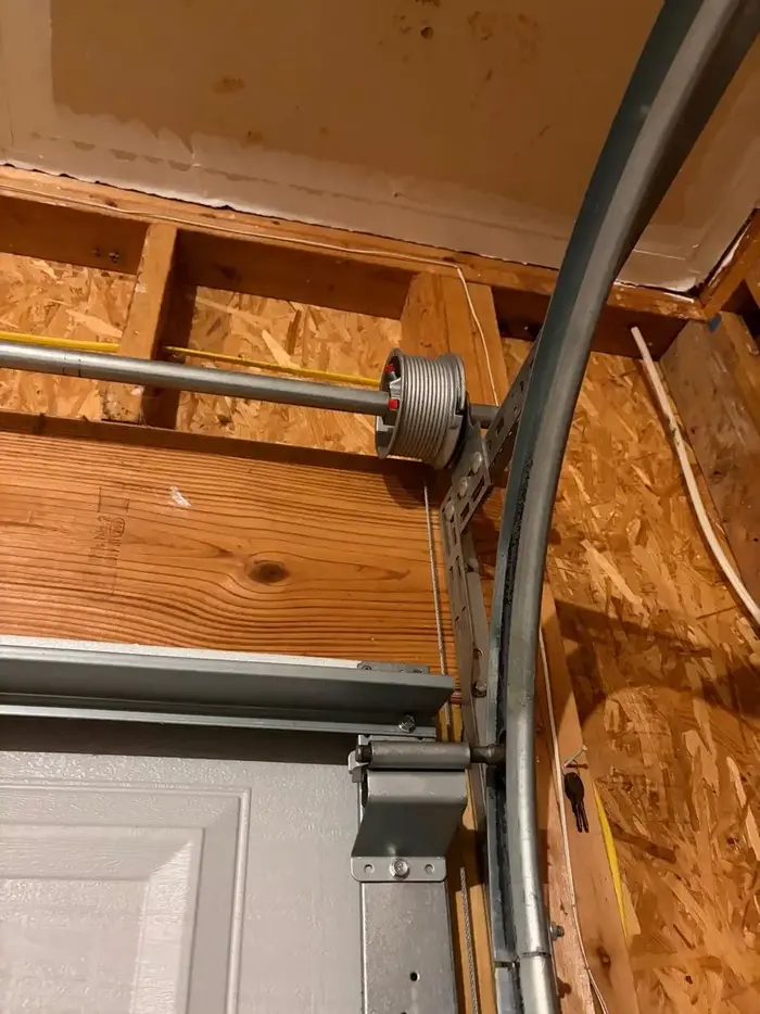 Garage door cable and track repair St. Louis MO - 314 Garage Door Services