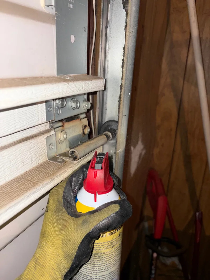 Garage door tune-up maintenance service St. Louis MO - 314 Garage Door Services